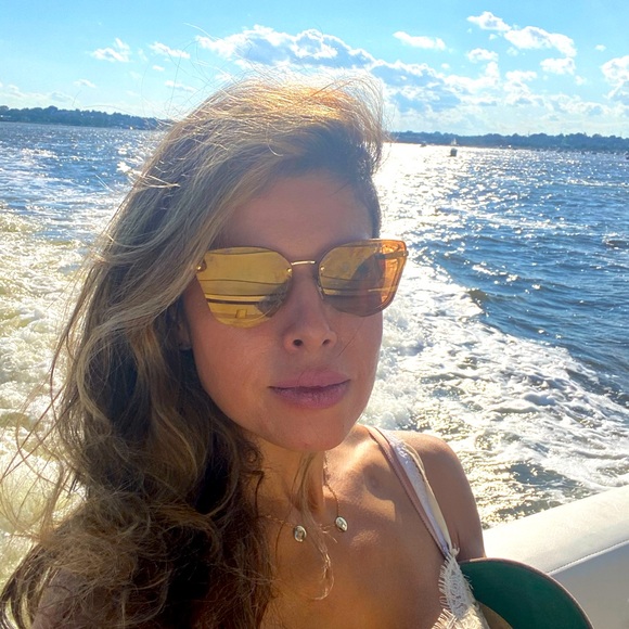 Meet your Posher, Denice - Picture 1 of 1